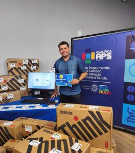 Saloá participa da entrega de computadores do Programa Qualifica APS em Pernambuco