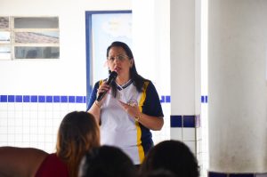 Prefeitura de Saloá realiza entrega de kits escolares aos estudantes da rede municipal